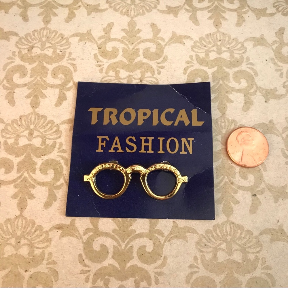 SALE!! ADORABLE Vintage Glasses Gold-Tone Pin